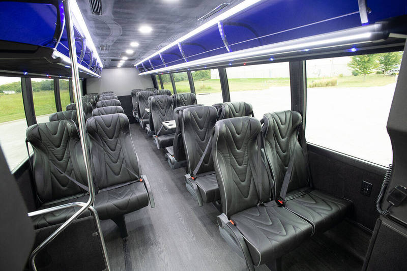 Chevy Ecoach 38 - 15