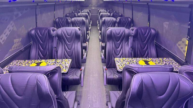 Chevy Ecoach 38 - 3