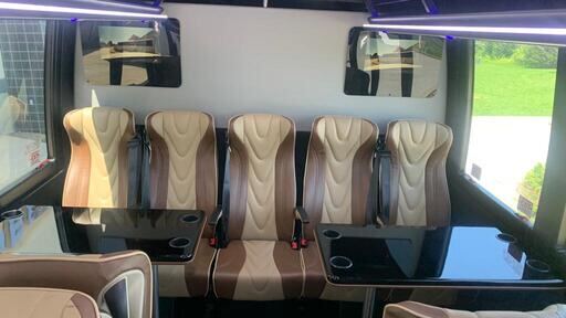 Chevy Ecoach 38 - 14