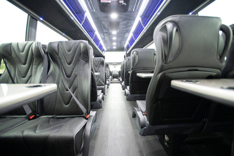Chevy Ecoach 38 - 13